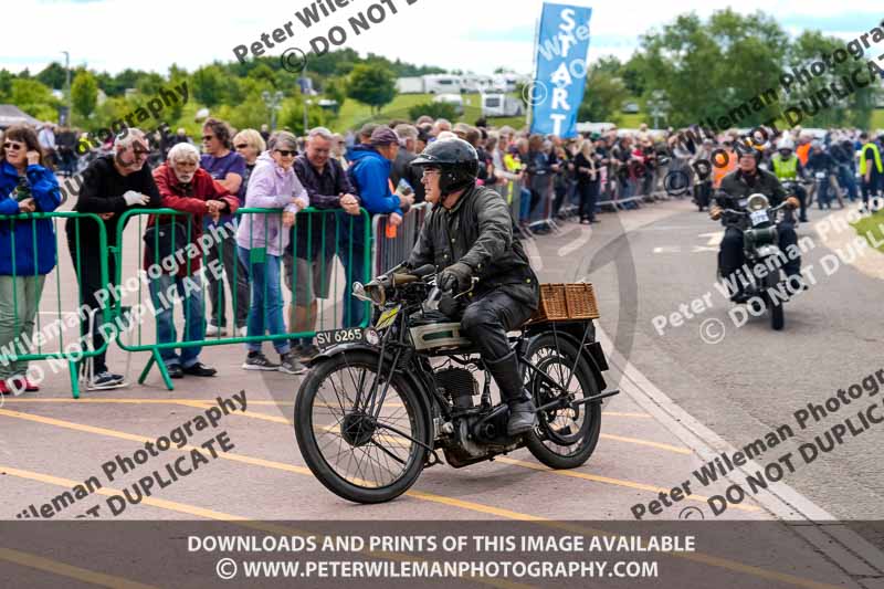 Vintage motorcycle club;eventdigitalimages;no limits trackdays;peter wileman photography;vintage motocycles;vmcc banbury run photographs